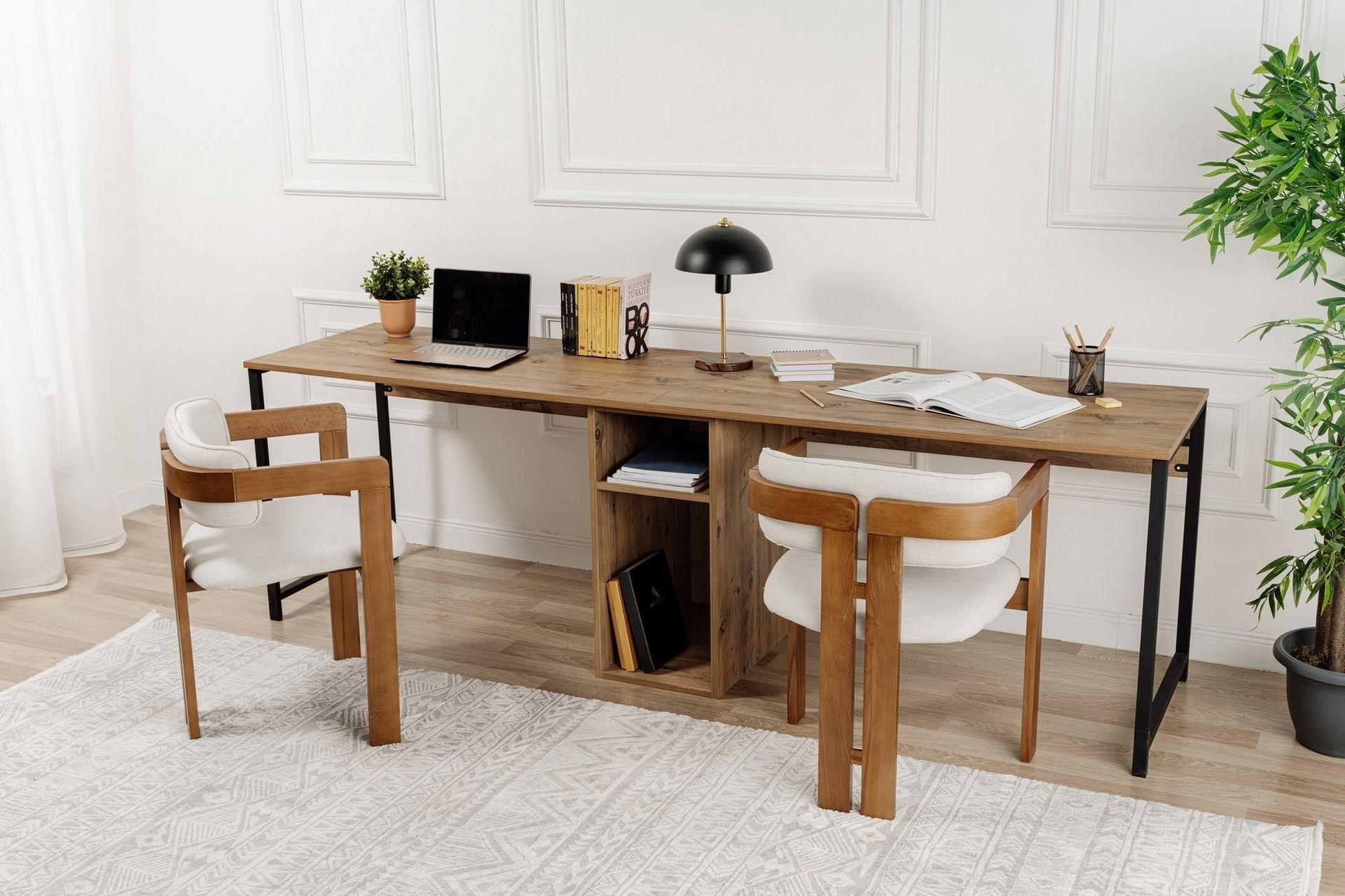 Hu Skrivebord 60x240 cm - Brun/Svart - Møbler - Bord - Kontorbord - Skrivebord