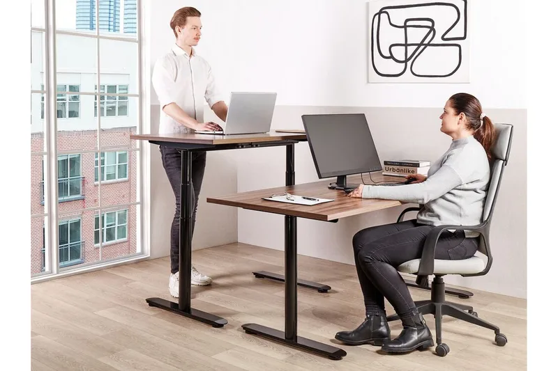 Banner Skrivebord 72x120 cm - Mørkt tre/Svart - Møbler - Bord - Kontorbord - Skrivebord - Hev og senkbart skrivebord