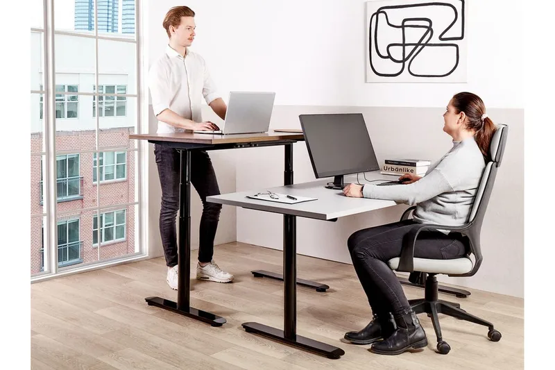 Banner Skrivebord 80x180 cm - Grå/Svart - Møbler - Bord - Kontorbord - Skrivebord - Hev og senkbart skrivebord