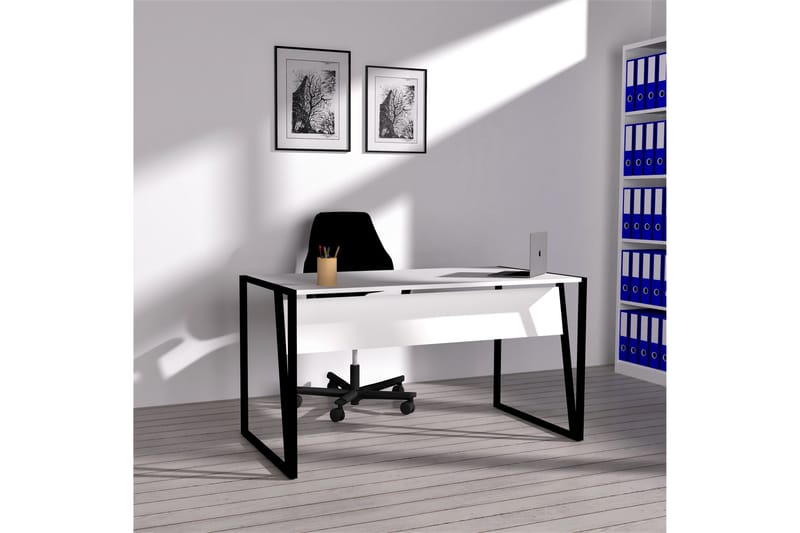 Jarlech Skrivebord 140 cm - Hvit/Svart - Møbler - Bord - Kontorbord - Skrivebord