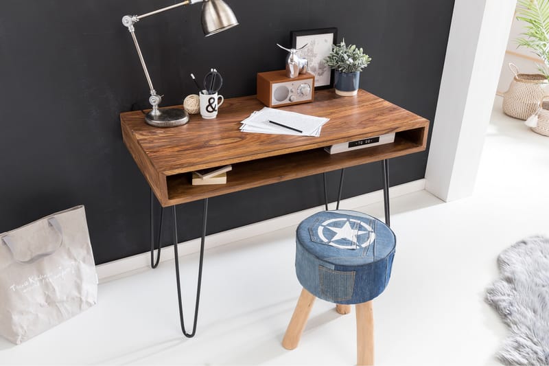 Langner Skrivebord 110 cm med Oppbevaring Hylle - Massivt Tre/Svart - Møbler - Bord - Kontorbord - Skrivebord