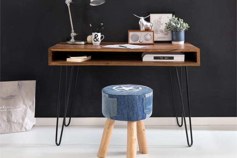 Langner Skrivebord 110 cm med Oppbevaring Hylle - Massivt Tre/Svart - Møbler - Bord - Kontorbord - Skrivebord