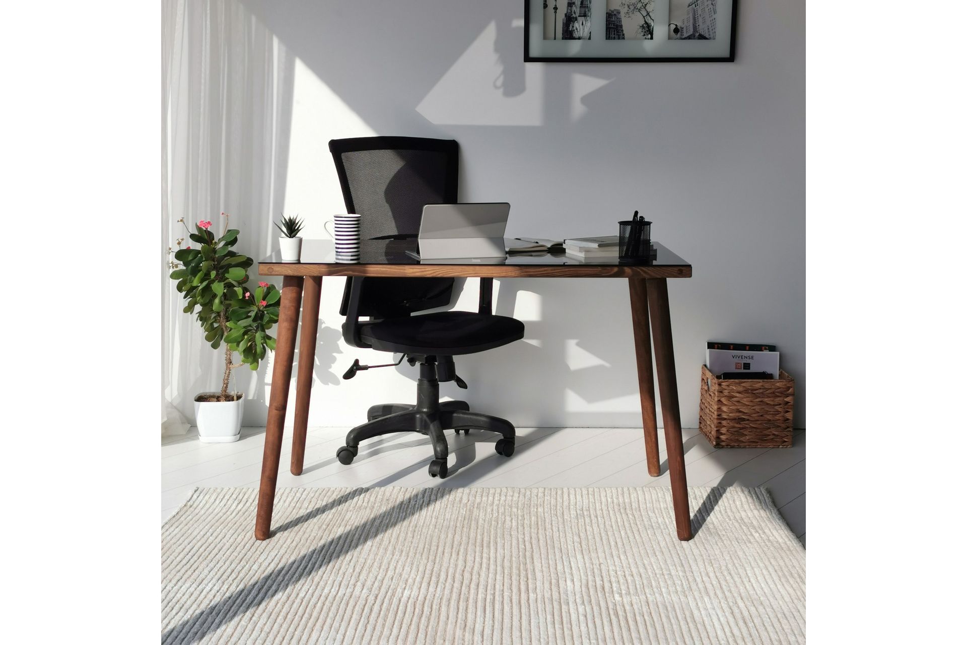 Sabani Skrivebord 110 cm - Glass/Valnøttbrun - Møbler - Bord - Kontorbord - Skrivebord