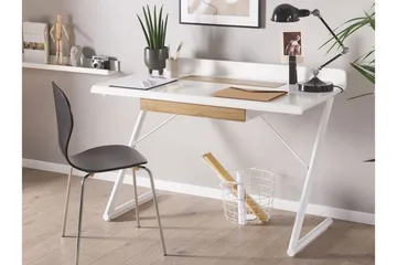 Skrivebord 120 x 60 cm Hvit/Lyst tre FOCUS - Hvit - Møbler - Bord - Kontorbord - Skrivebord