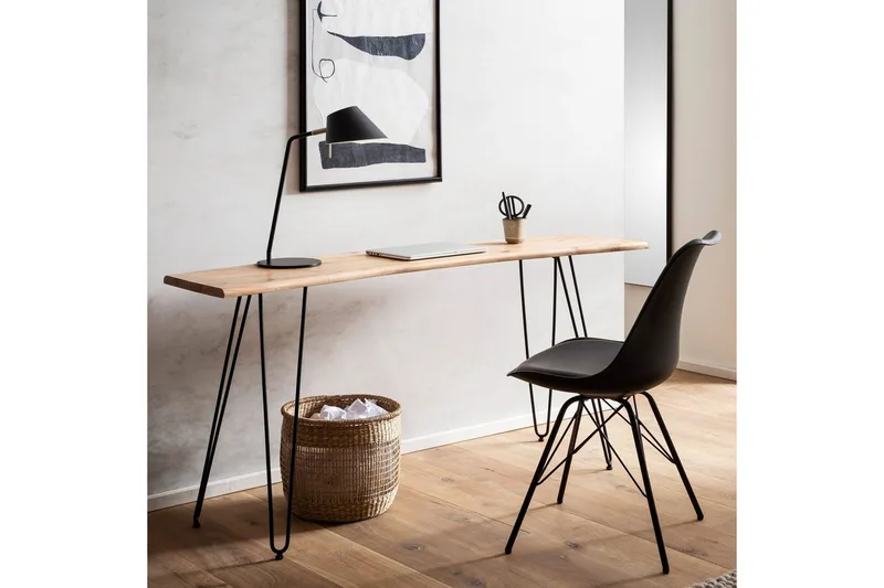 Skrivebord Wohnling Heltre 150 cm Trekantet kant med hårnålben Landlig stil - Møbler - Bord - Kontorbord - Skrivebord