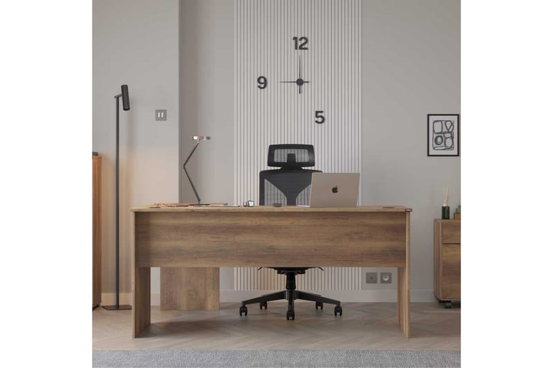 Soonam Skrivebord 160x144 cm - Mellomfarget tre - Møbler - Bord - Kontorbord - Skrivebord