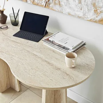 Soryn skrivebord 120 cm - Travertin - Møbler - Bord - Kontorbord - Skrivebord