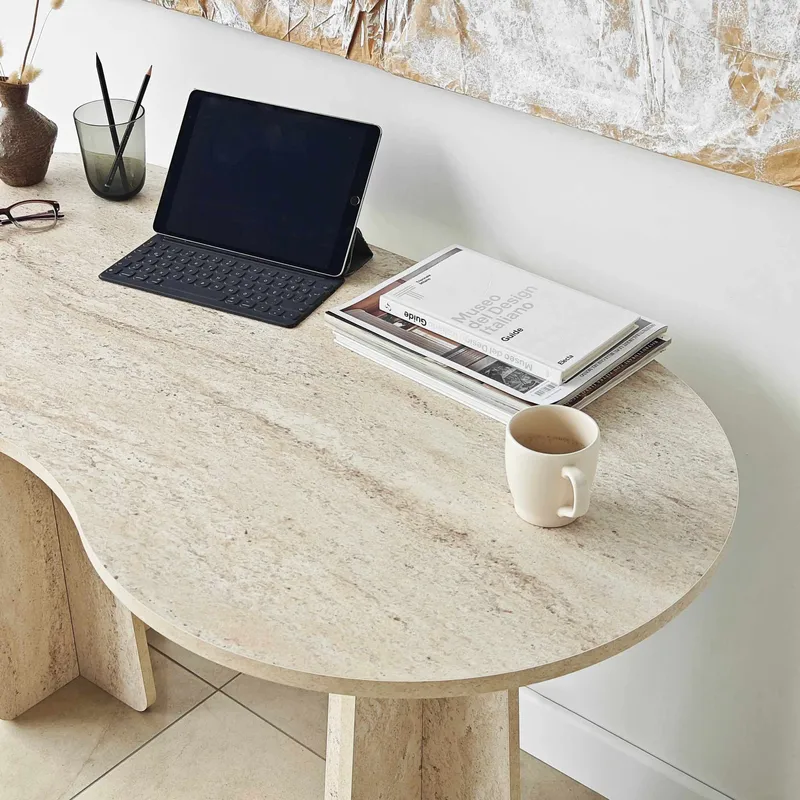 Soryn skrivebord 120 cm - Travertin - Møbler - Bord - Kontorbord - Skrivebord