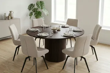 Kopparbo rund spisegruppe 130 cm røkt eik med 6 Mora-spisestoler - Røkt eik - Møbler - Bord - Spisegrupper