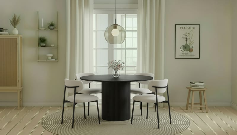 Kopparbo Rundt Spisebord 130 cm med 4 Lucy Spisestoler - Svart tre / Hvit Bouclé / Metallben Svart - Møbler - Bord - Spisegrupper