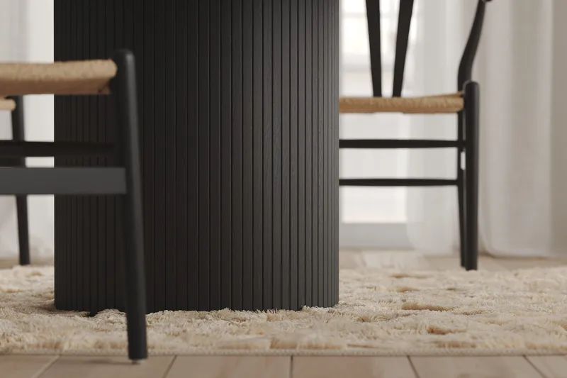 Kopparbo Rundt Spisebord 130 cm Utvidbart med tilleggsplate - Svart Tre / Riflet - Møbler - Bord - Spisebord & kjøkkenbord