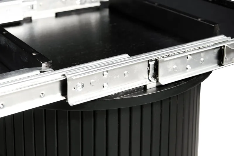 Kopparbo Rundt Spisebord 130 cm Utvidbart med tilleggsplate - Svart Tre / Riflet - Møbler - Bord - Spisebord & kjøkkenbord