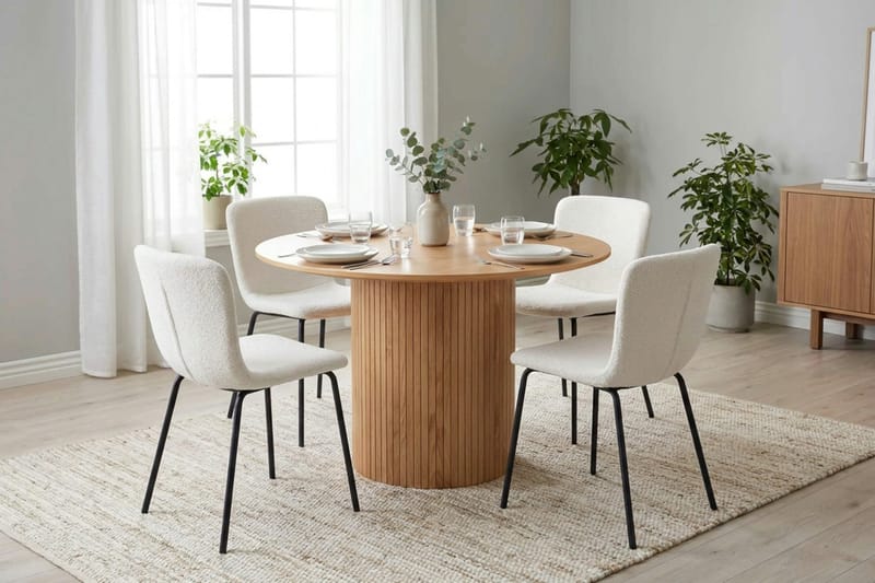 Kopparbo spisegruppe rund 110 cm eik med 4 Katy spisestoler - Eik - Møbler - Bord - Spisegrupper