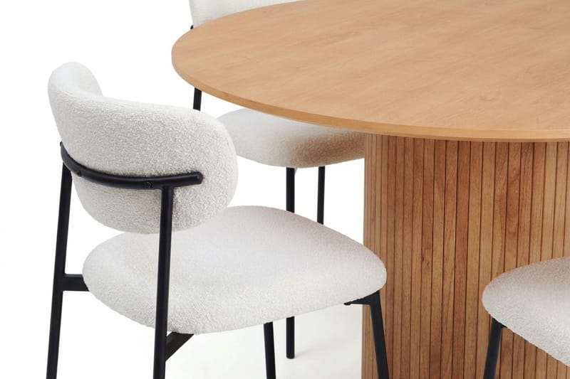 Kopparbo spisegruppe rund 110 cm eik med 4 Lucy spisestoler - Eik - Møbler - Bord - Spisegrupper