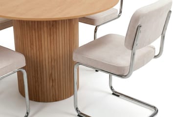 Kopparbo spisegruppe rund 110 cm eik med 4 Milva spisestoler - Eik - Møbler - Bord - Spisegrupper