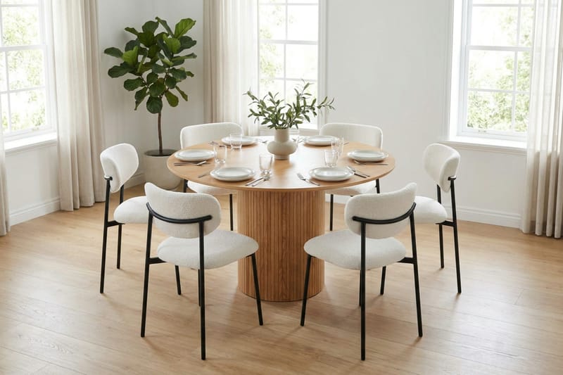 Kopparbo spisegruppe rund 130 cm eik med 6 Lucy spisestoler - Eik - Møbler - Bord - Spisegrupper