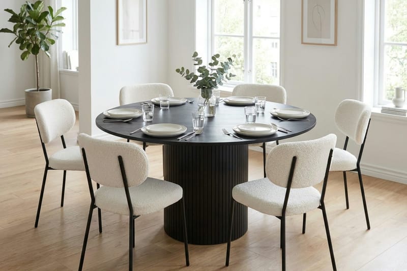 Kopparbo spisegruppe rund 130 cm svart med 6 Gemmiano spisestoler - Svart - Møbler - Bord - Spisegrupper