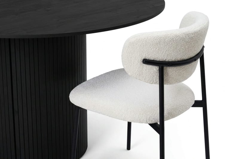 Kopparbo spisegruppe rund 130 cm svart med 6 Lucy spisestoler - Svart - Møbler - Bord - Spisegrupper
