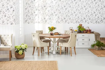Lyon rund spisegruppe Ø150 cm med 4 Viktoria-stoler - Vintage natur/Hvit/Beige - Møbler - Bord - Spisegrupper