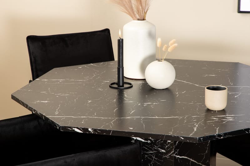 Marbs Spisegruppe 110 cm Rund med 4 Petra Stoler - Sort - Møbler - Bord - Spisegrupper