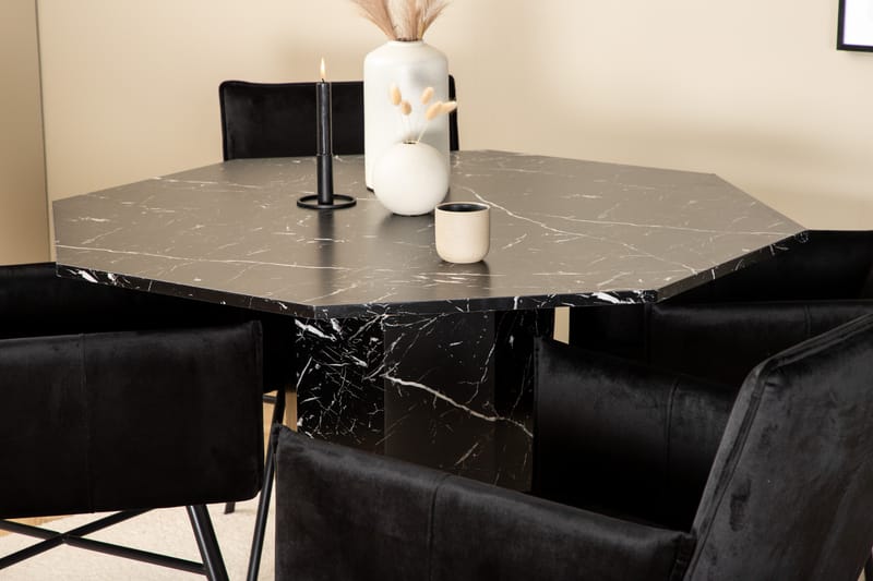 Marbs Spisegruppe 110 cm Rund med 4 Petra Stoler - Sort - Møbler - Bord - Spisegrupper