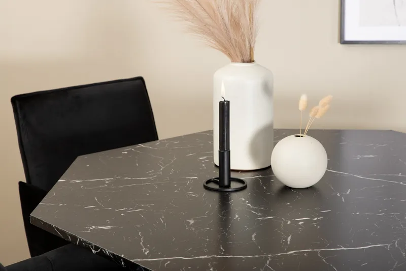 Marbs Spisegruppe 110 cm Rund med 4 Petra Stoler - Sort - Møbler - Bord - Spisegrupper