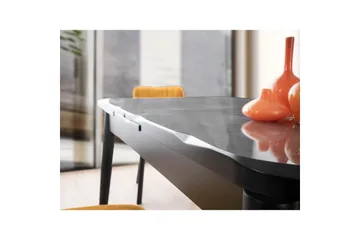 Morin Spisebord 130 cm Rektangulær - Sort - Møbler - Bord - Spisebord & kjøkkenbord