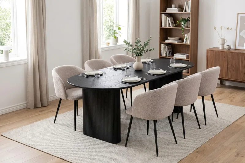 Noira spisegruppe, rektangulær 220 cm, med 6 Greya spisestoler - Svartbeiset eik - Møbler - Bord - Spisegrupper