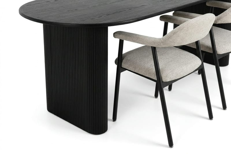 Noira spisegruppe 220–320 cm uttrekkbar i svart med 6 Ronja spisestoler - Beige/svart - Møbler - Bord - Spisegrupper