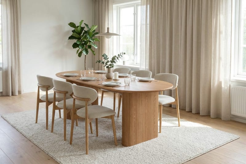 Noira spisegruppe rektangulær 220 cm eik med 6 Molly spisestoler - Eik - Møbler - Bord - Spisegrupper