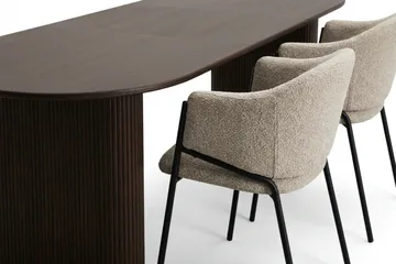 Noira spisegruppe uttrekkbar 220–320 cm røkt eik med 6 Filip spisestoler - Røkt eik - Møbler - Bord - Spisegrupper