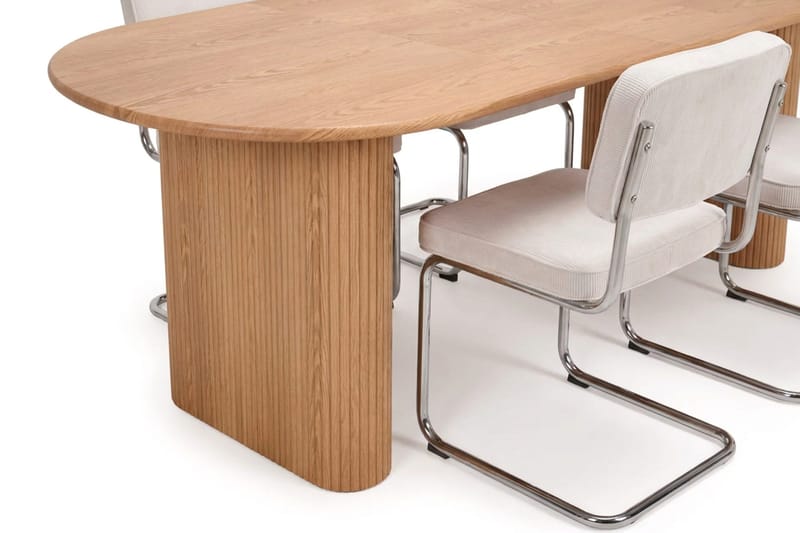 Noira Spisegruppe uttrekkbar 220-320 cm Eik med 6 Milva Spisestoler - Eik - Møbler - Bord - Spisegrupper