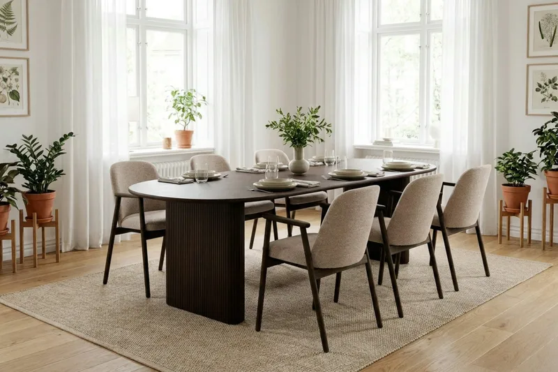 Noira uttrekkbart spisebord 220/320x100cm - Røkt eik - Møbler - Bord - Spisebord & kjøkkenbord