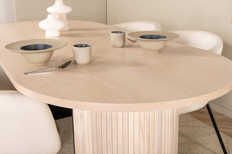 Oval spisegruppe Venture Home Bianca, Berit - Møbler - Bord - Spisegrupper