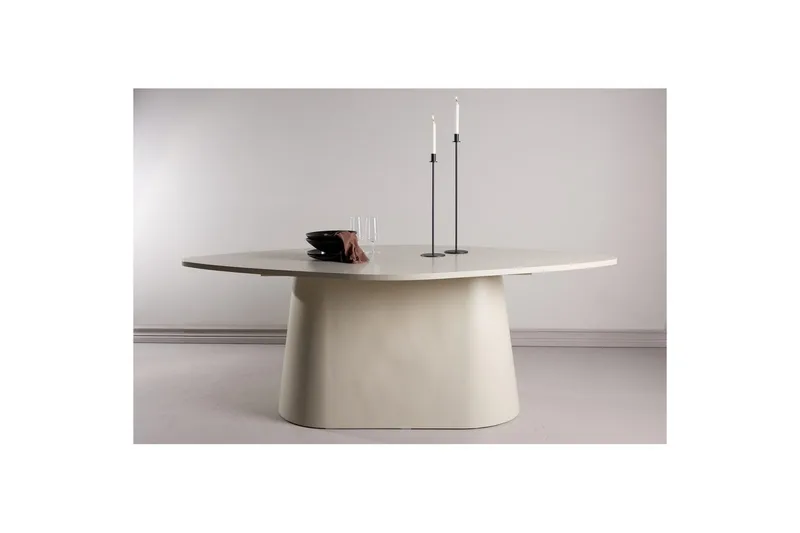 Ovalt spisebord Diamond - Møbler - Bord - Spisebord & kjøkkenbord