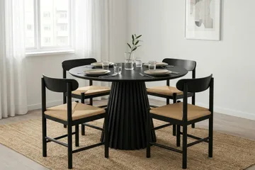 Peyra rund spisegruppe 110 cm svart med 4 Malte-spisestoler - Svartbeiset eik - Møbler - Bord - Spisegrupper