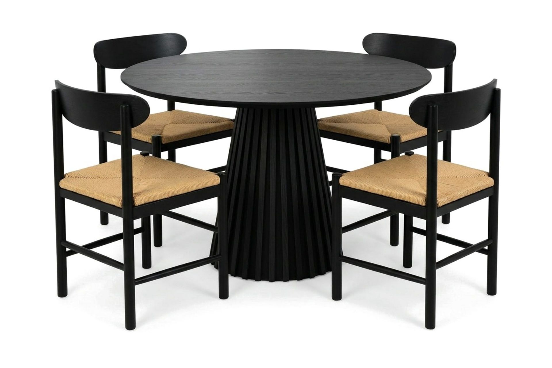 Peyra rund spisegruppe 110 cm svart med 4 Malte-spisestoler -