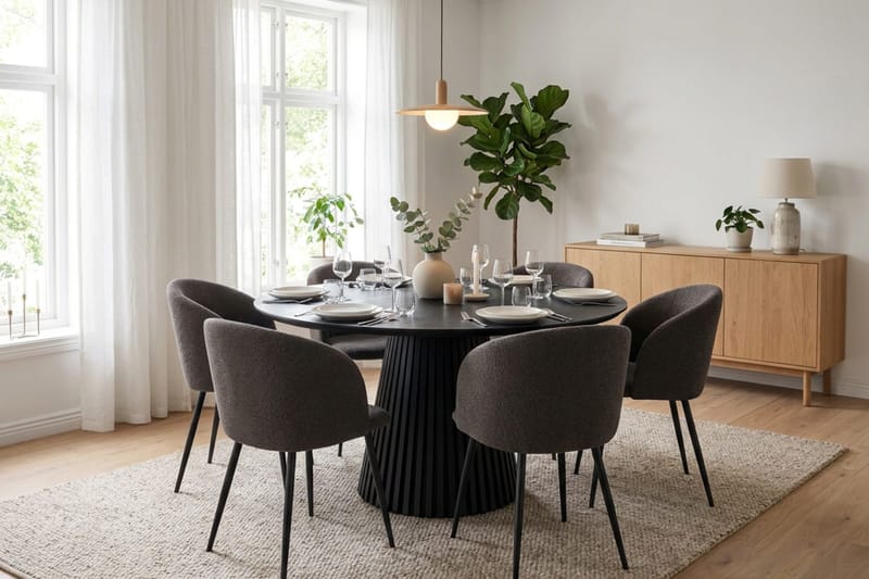 Peyra spisegruppe 130 cm rundt med 6 Greya spisestoler - Svartbeiset eik - Møbler - Bord - Spisegrupper