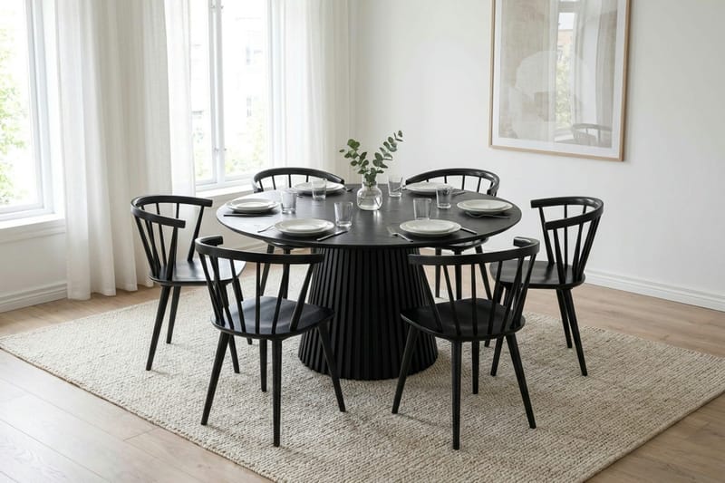 Peyra spisegruppe rundt 150 cm svart med 6 Tyrö spisestoler - Svart - Møbler - Bord - Spisegrupper