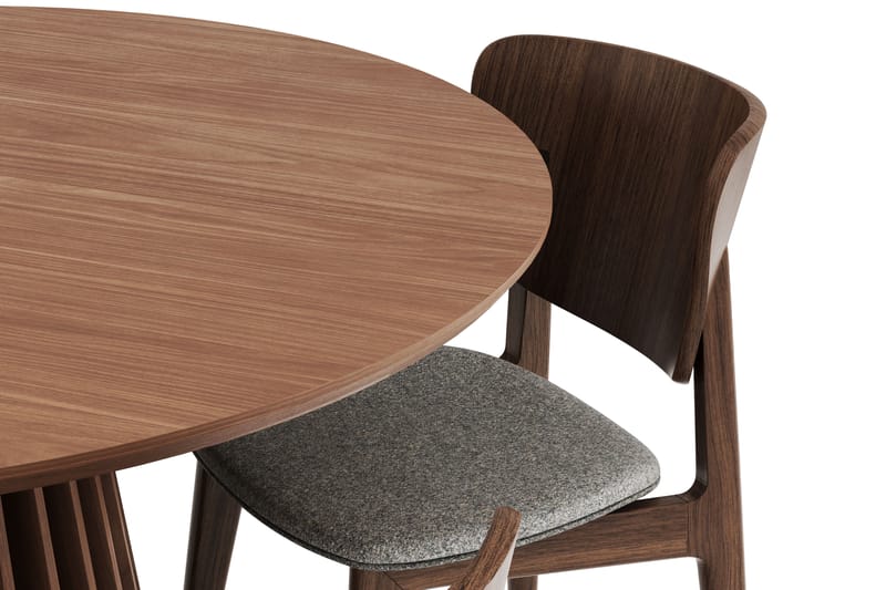 Peyra Spisegruppe - Rundt spisebord 120 cm med 4 Brune Jerup spisestoler - Valnøtt - Møbler - Bord - Spisegrupper