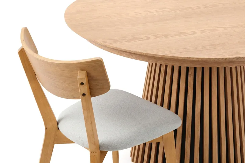 Peyra uttrekkbar rund spisegruppe 120–220 cm i eik med 4 Amelia spisestoler med pute - Eik/beige - Møbler - Bord - Spisegrupper