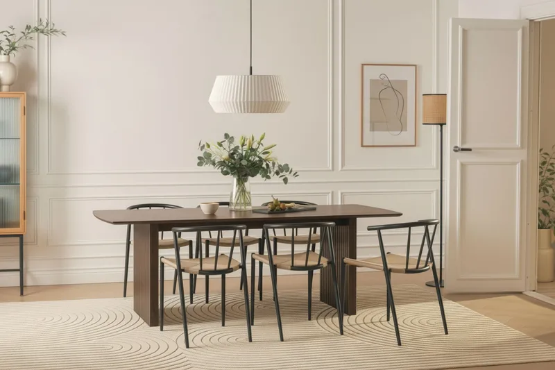 Richeto Spisebord 240 cm med 6 Winston Spisestoler - Røkt eik / Beige / Metallben Svart - Møbler - Bord - Spisegrupper