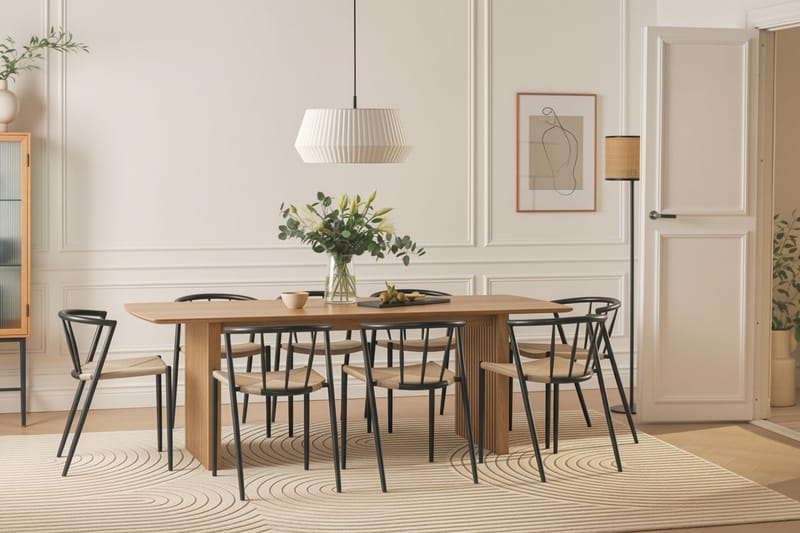 Richeto Spisebord 240 cm med 8 Winston Spisestoler - Naturlig finish / Beige / Metallben Svart - Møbler - Bord - Spisegrupper