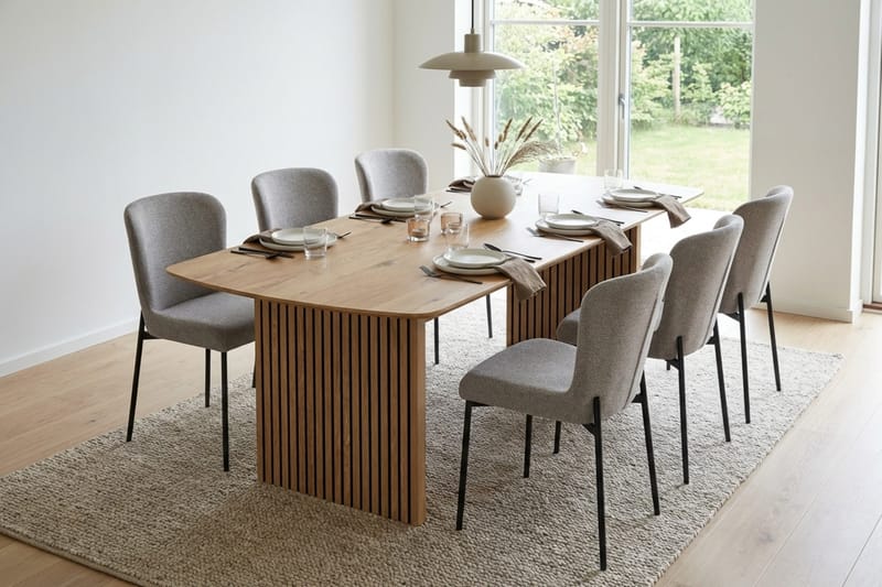 Richeto Spisegruppe Eik 210 cm med 6 Elsie Spisestoler - Eik/Lys grå - Møbler - Bord - Spisegrupper