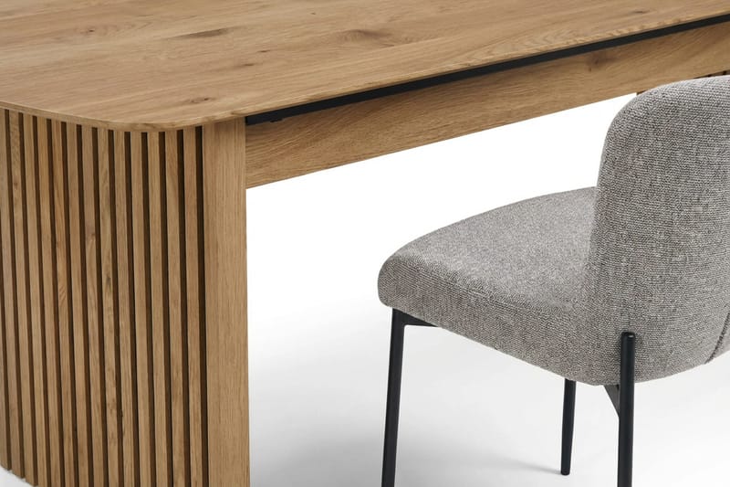 Richeto Spisegruppe Eik 210 cm med 6 Elsie Spisestoler - Eik/Lys grå - Møbler - Bord - Spisegrupper