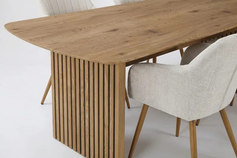 Richeto Spisegruppe Eik 210 cm med 6 Filippa spisestoler - Eik/Hvit - Møbler - Bord - Spisegrupper