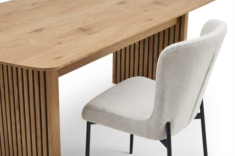 Richeto Spisegruppe Eik 240 cm med 6 Elsie Spisestoler - Eik/Hvit - Møbler - Bord - Spisegrupper