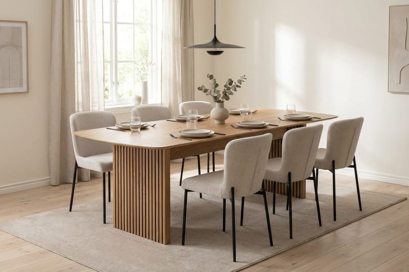 Richeto Spisegruppe Eik 240 cm med 6 Elsie Spisestoler - Eik/Hvit - Møbler - Bord - Spisegrupper