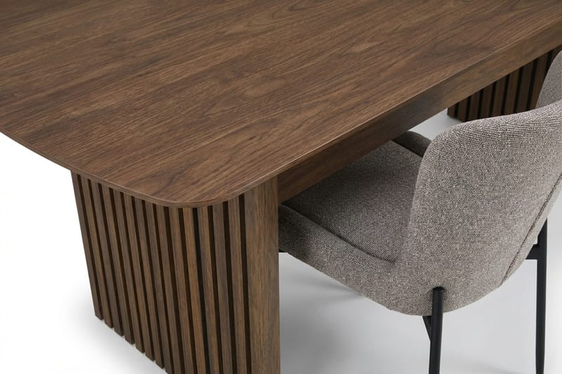 Richeto Spisegruppe Røkt Eik 180 cm med 4 Elsie Spisestoler - Røkt eik/Lys grå - Møbler - Bord - Spisegrupper