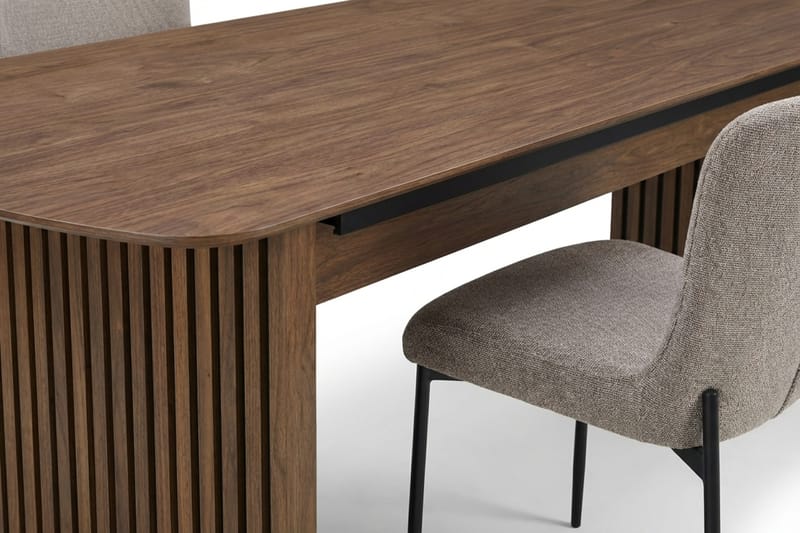 Richeto Spisegruppe Røkt Eik 240 cm med 6 Elsie Spisestoler - Røkt eik/Lys grå - Møbler - Bord - Spisegrupper